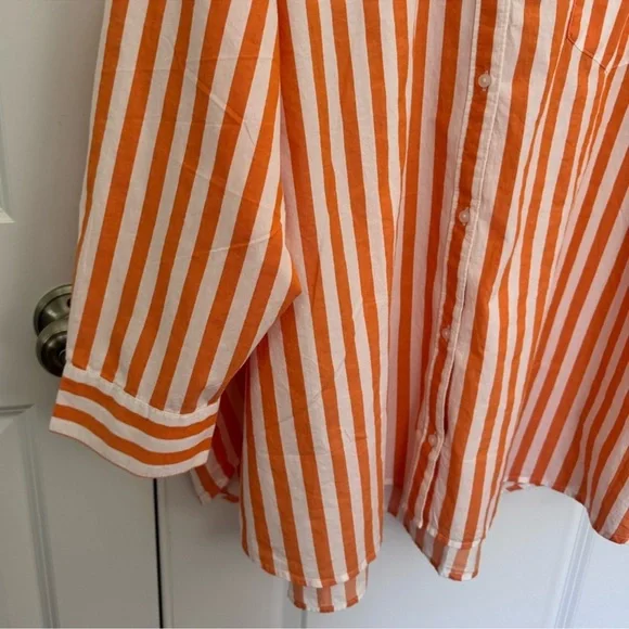 Old Navy Striped "The Boyfriend" Shirt - Picture 5 of 12